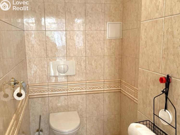 Продаж сімейного будинку Praha, Hulická č. 18