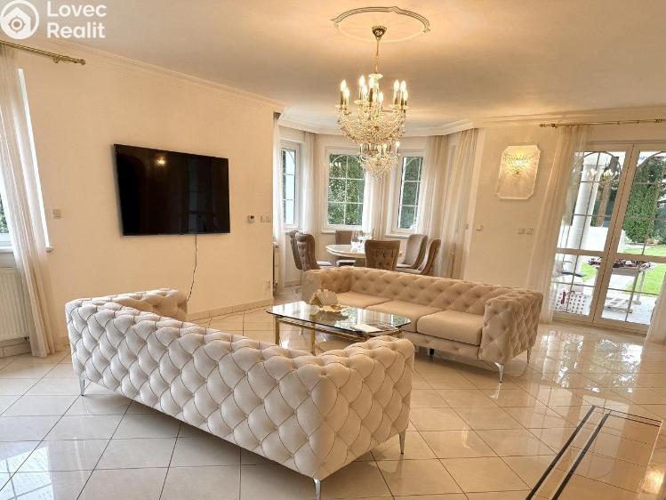 Продаж сімейного будинку Praha, Hulická č. 23