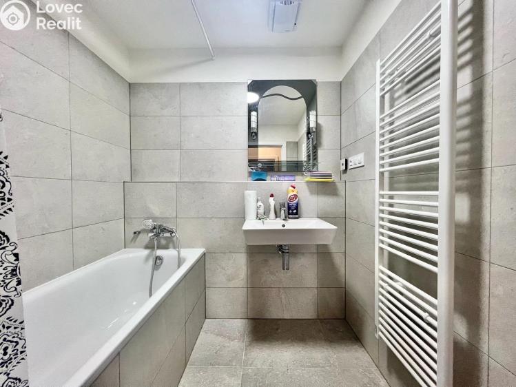 Pronájem bytu 3+KK Praha, Počernická č. 5