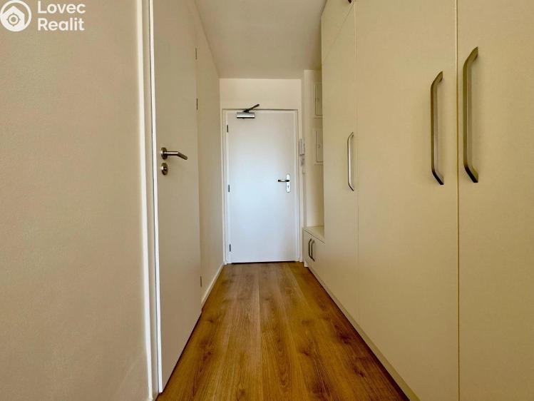 Rent apartment 1+KK Praha, Počernická č. 3