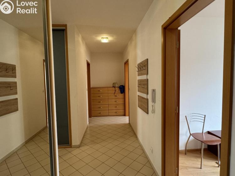 Pronájem bytu 3+KK Praha, Naardenská č. 2