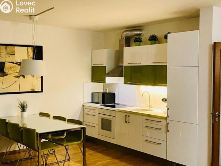 Rent apartment 1+KK Praha, Jeseniova č. 1