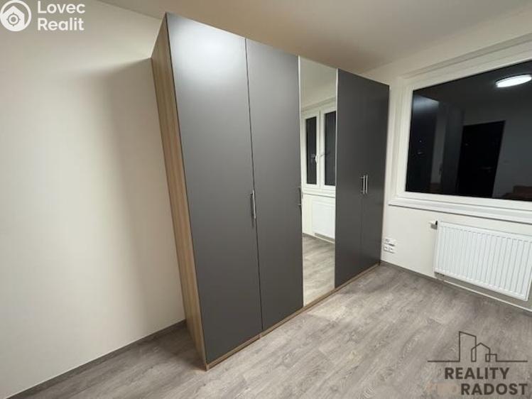 Pronájem bytu 3+KK Praha, Čakovická č. 11