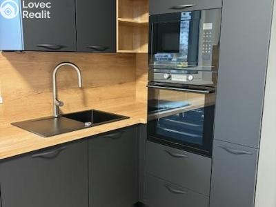 Pronájem bytu 3+KK Praha, Čakovická č. 4