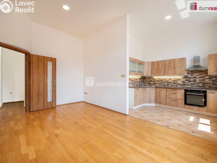 Pronájem bytu 3+KK České Budějovice, Karla IV. č. 8