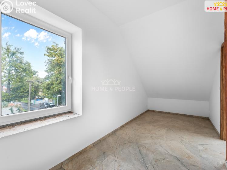 Pronájem bytu 2+KK Chrášťany č. 23