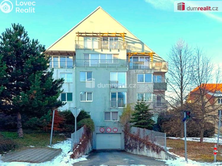 Prodej garáže Praha 19, Pod Nouzovem č. 1