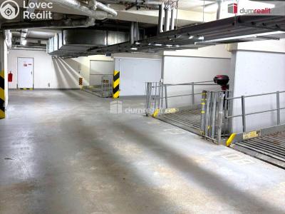 Prodej garáže Praha 19, Pod Nouzovem č. 4