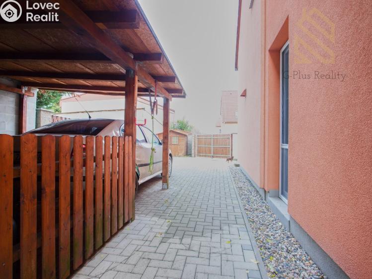 Prodej rodinného domu Zlonín, Modřínová č. 36