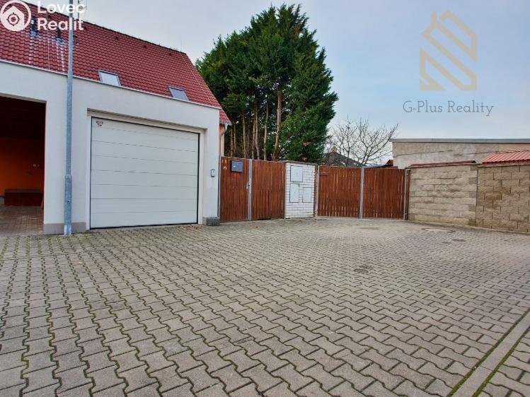 Prodej rodinného domu Zlonín, Modřínová č. 40