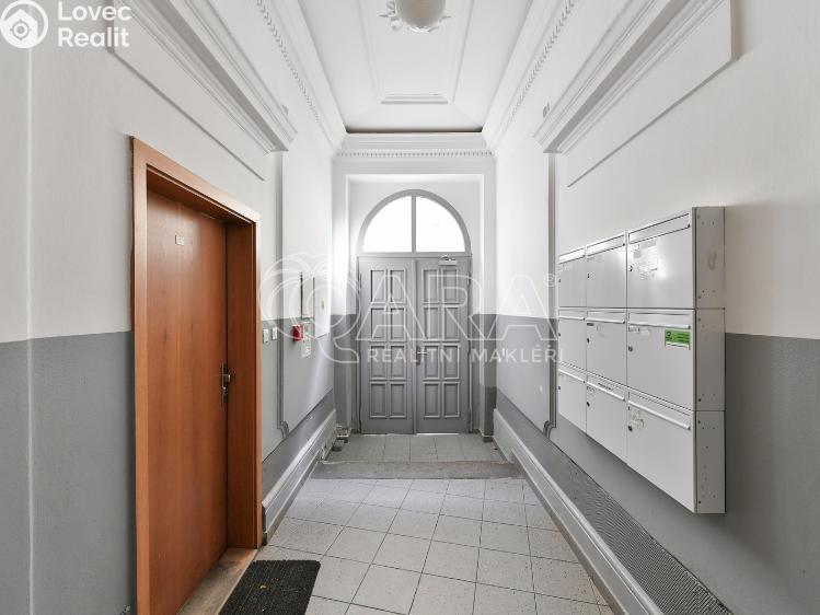 Pronájem bytu 2+KK Praha, Zbuzkova 175/51 č. 12