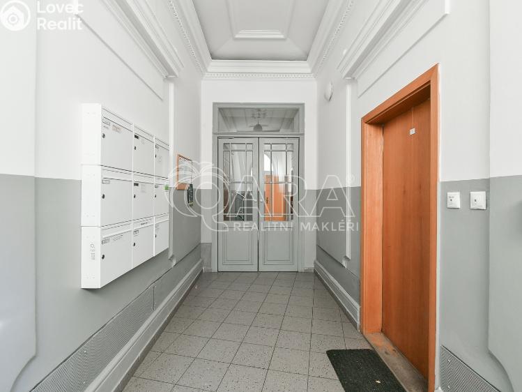 Pronájem bytu 2+KK Praha, Zbuzkova 175/51 č. 13