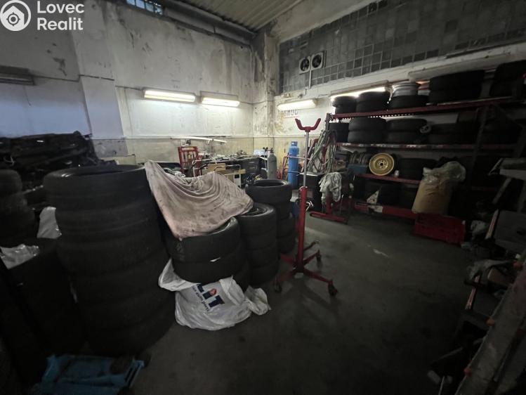 Продажа коммерческой недвижимости Praha 6, Břevnov, Diskařská 83/0 č. 17