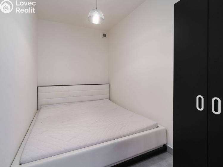 Продаж квартири 2+KK Praha, Třinecká 769 č. 6