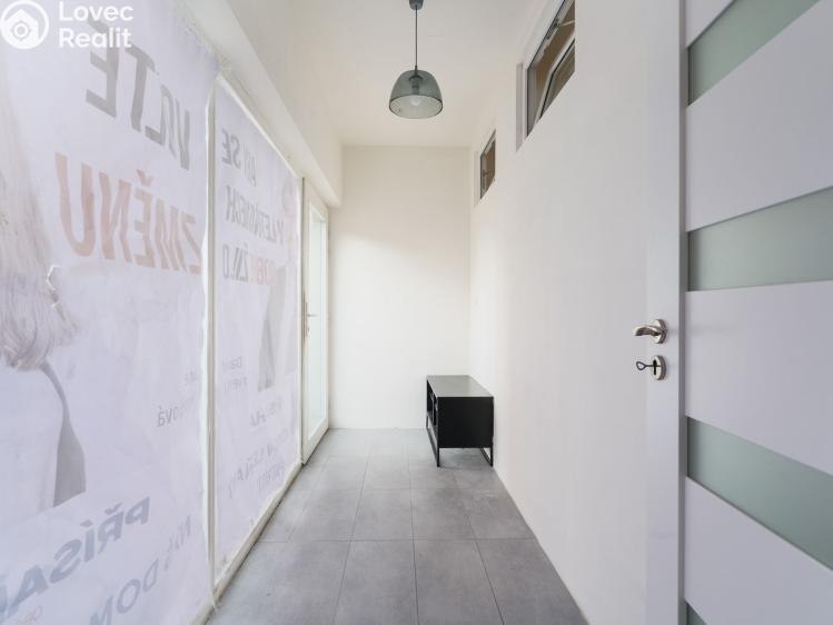 Продаж квартири 2+KK Praha, Třinecká 769 č. 8