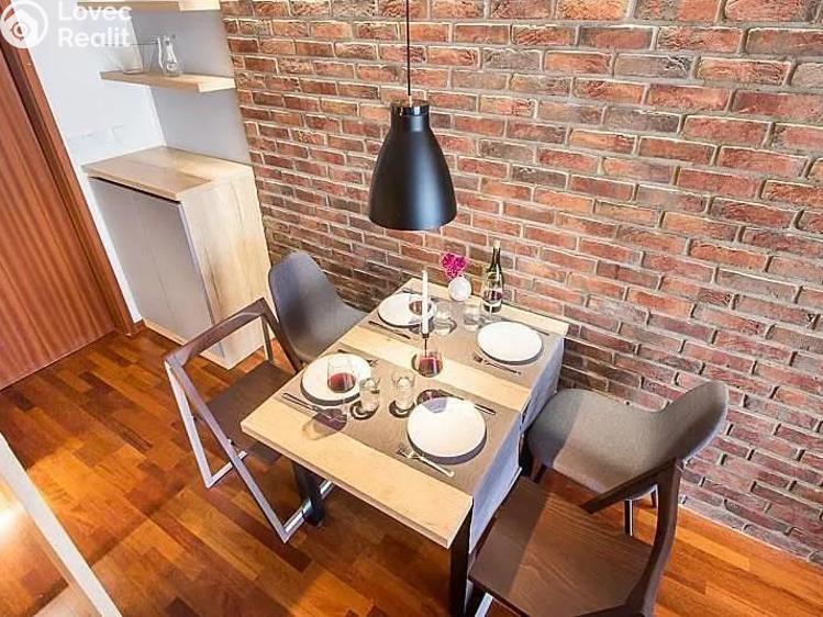 Оренда квартири 1+KK Praha, Svatoplukova č. 5