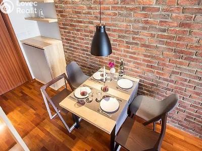 Оренда квартири 1+KK Praha, Svatoplukova č. 5