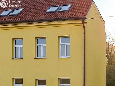 Продаж багатоквартирного будинку Praha, Soudní č. 2