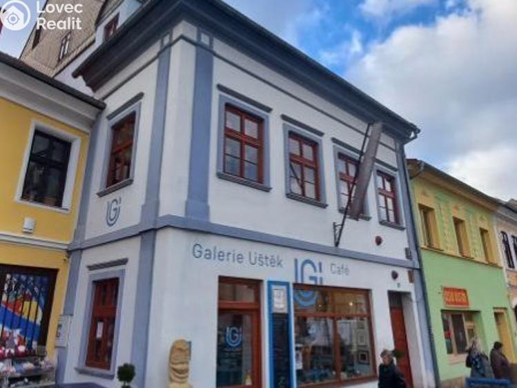 Pronájem bytu 1+KK Úštěk, Mírové náměstí č. 1