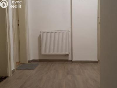 Pronájem bytu 1+KK Úštěk, Mírové náměstí č. 6