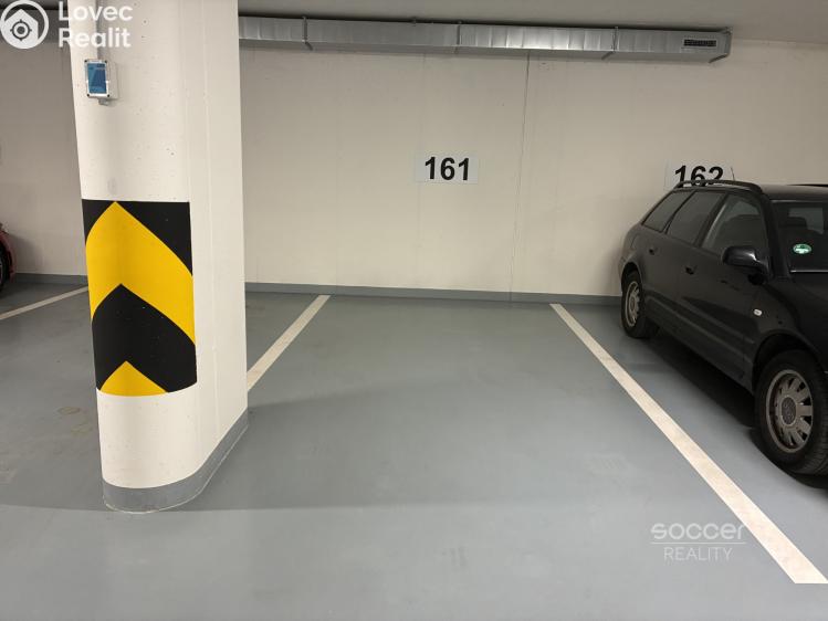 Pronájem garážového stání Praha, Střídavá č. 2