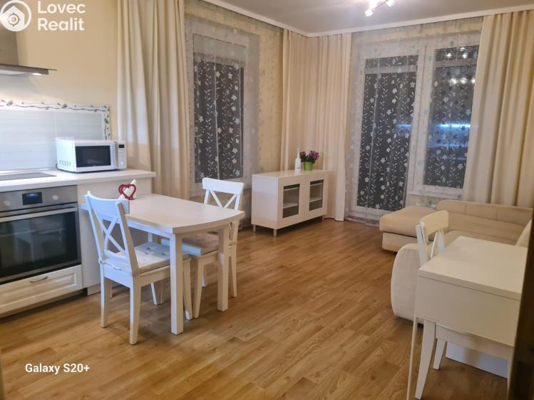 Sale apartment 2+KK Praha, Svitákova 2818/9 č. 10