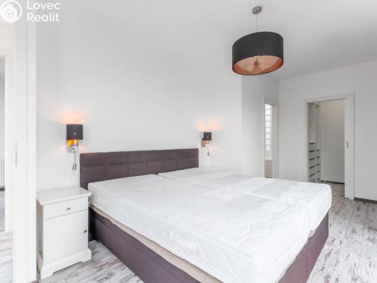 Rent apartment 3+KK Praha, Novákových č. 11