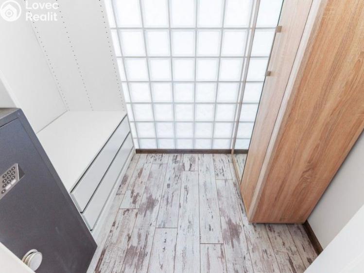 Rent apartment 3+KK Praha, Novákových č. 17