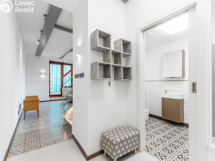 Rent apartment 3+KK Praha, Novákových č. 24