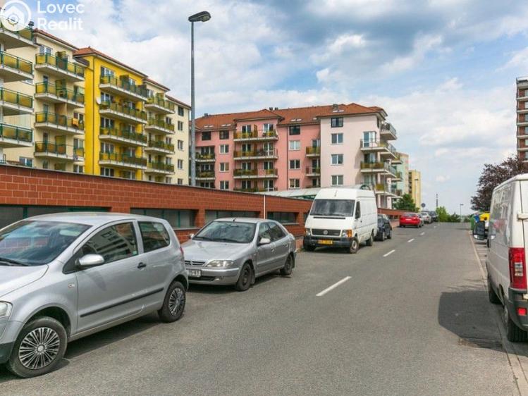 Pronájem bytu 2+KK Praha, Padovská č. 12