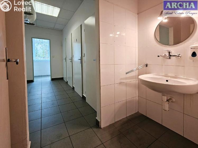 Оренда складу Praha, Kostelecká č. 8
