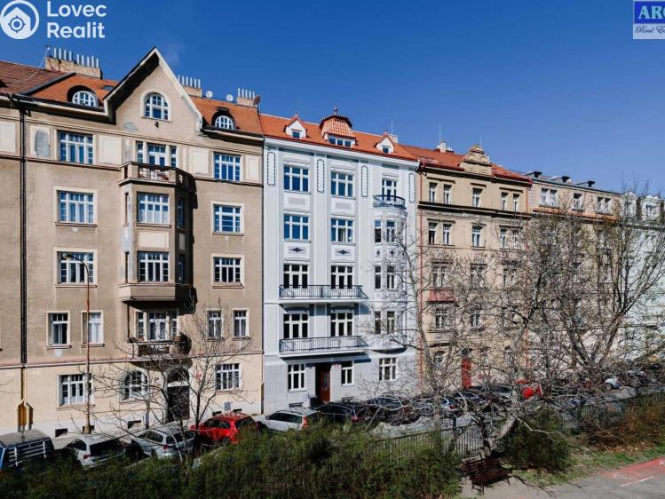 Sale apartment 2+KK Praha, Na výšinách č. 11