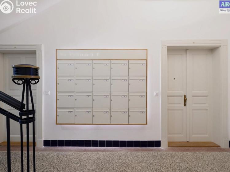 Sale apartment 3+KK Praha, Korunovační č. 17