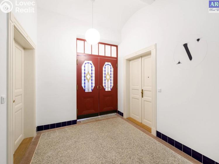 Sale apartment 3+KK Praha, Korunovační č. 19