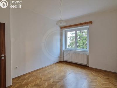 Pronájem bytu 2+1 České Budějovice, Čechova č. 5