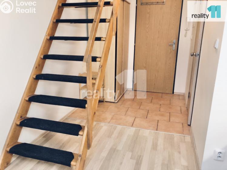 Pronájem bytu 1+1 Praha 12, náměstí Antonína Pecáka č. 2