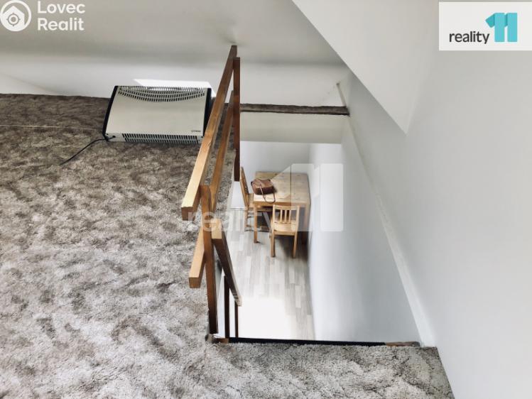 Pronájem bytu 1+1 Praha 12, náměstí Antonína Pecáka č. 7