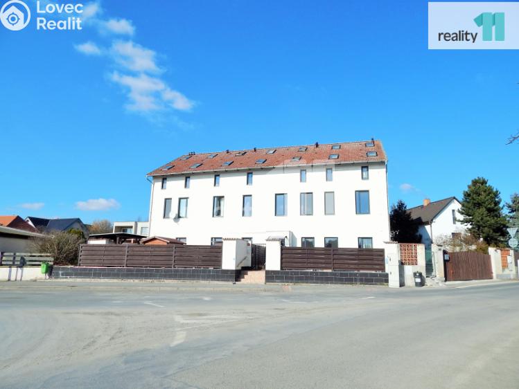 Pronájem bytu 1+1 Praha 12, náměstí Antonína Pecáka č. 16