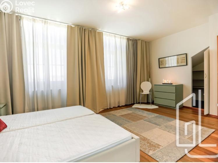 Pronájem bytu 3+KK Praha, Korunní 810/104 č. 5