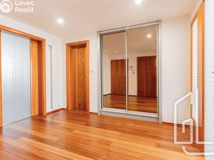 Pronájem bytu 3+KK Praha, Korunní 810/104 č. 6