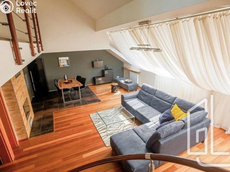 Pronájem bytu 3+KK Praha, Korunní 810/104 č. 7