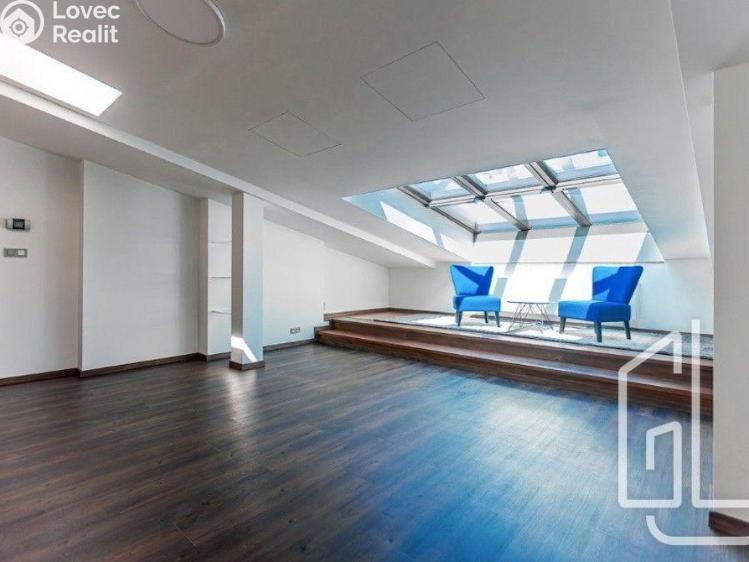 Pronájem bytu 3+KK Praha, Korunní 810/104 č. 9