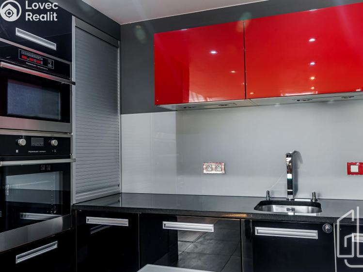 Pronájem bytu 3+KK Praha, Korunní 1166/41 č. 4