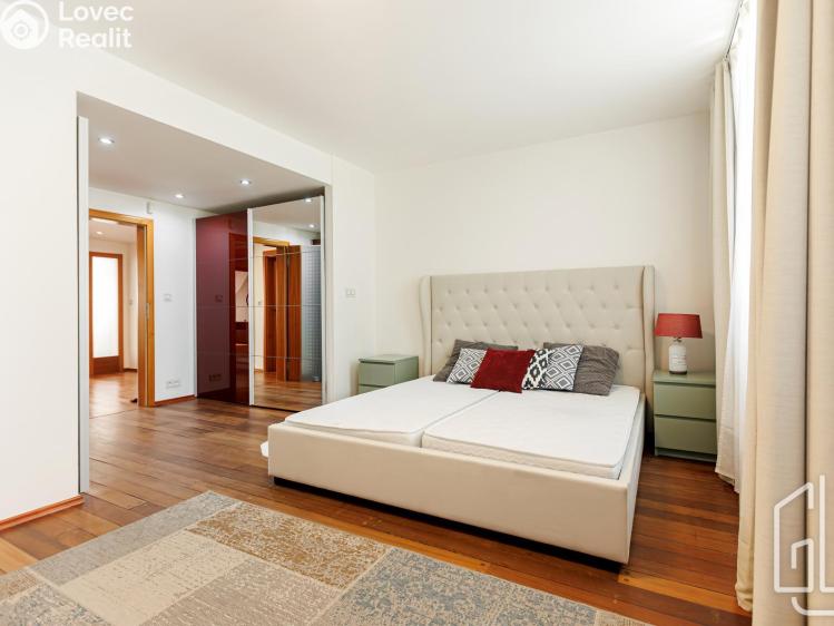 Pronájem bytu 3+KK Praha, Korunní 1166/41 č. 7