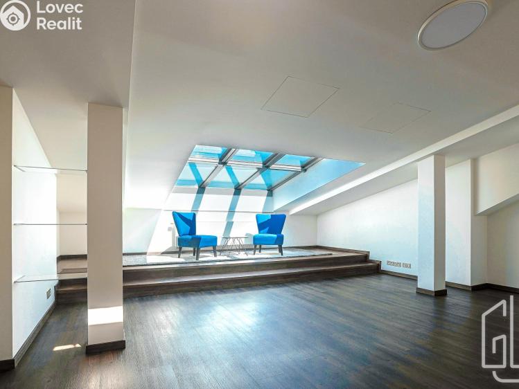 Pronájem bytu 3+KK Praha, Korunní 1166/41 č. 11