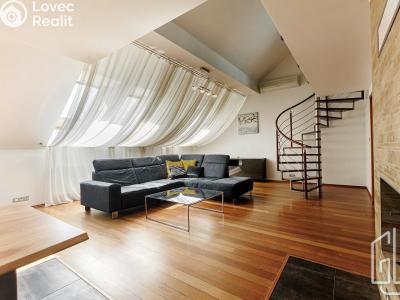 Pronájem bytu 3+KK Praha, Korunní č. 3