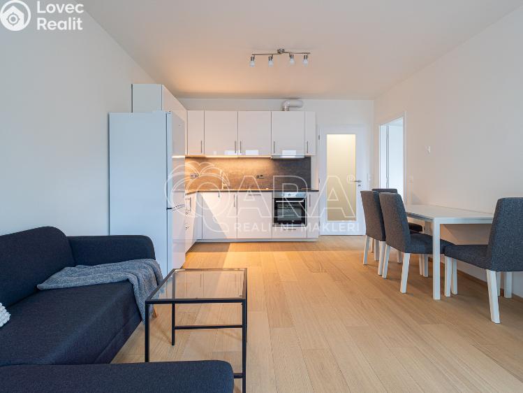 Rent apartment 2+KK Praha, Azzoniho 738/8 č. 1