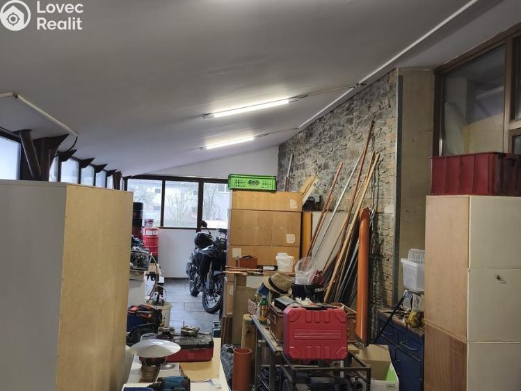 Pronájem komerční nemovitosti Babice č. 3