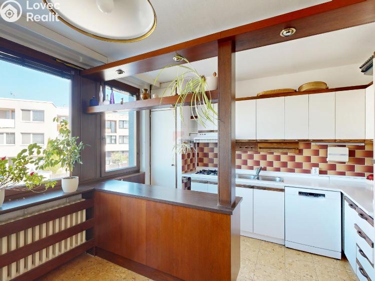 Prodej rodinného domu Praha, Perlitová 1801/14 č. 7