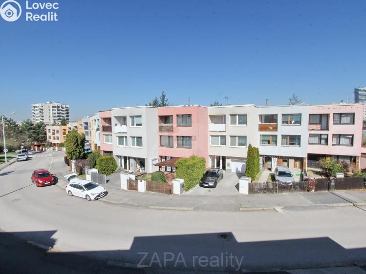 Prodej rodinného domu Praha, Perlitová 1801/14 č. 10